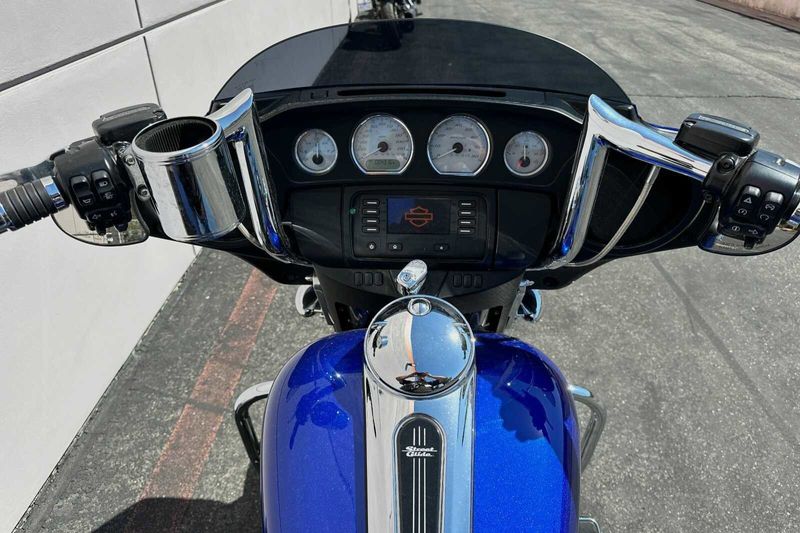 2019 Harley-Davidson Street GlideImage 14