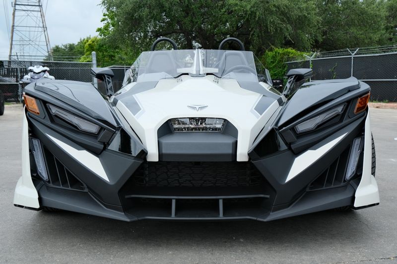 NEW 2026 POLARIS SLINGSHOT SLR AUTODRIVE Image 7