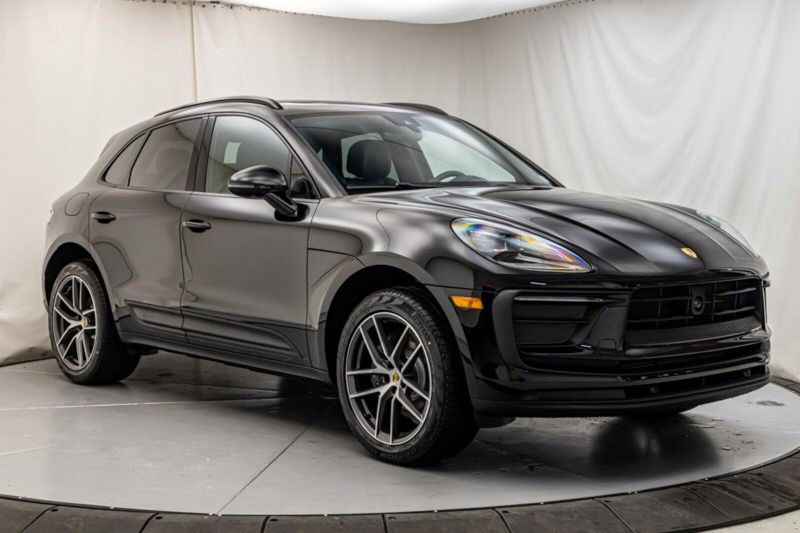 2024 Porsche Macan Image 7