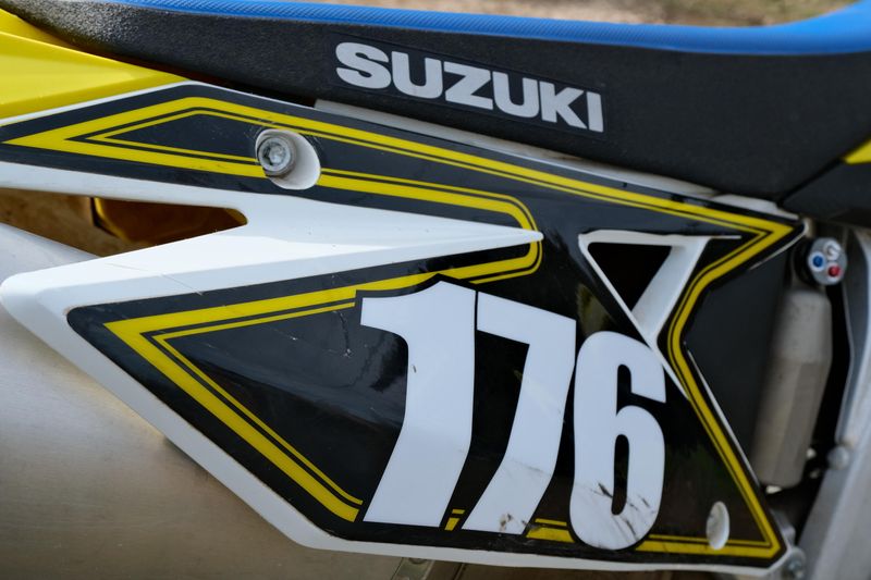 2020 Suzuki RMZ250M0 YELLOWImage 13