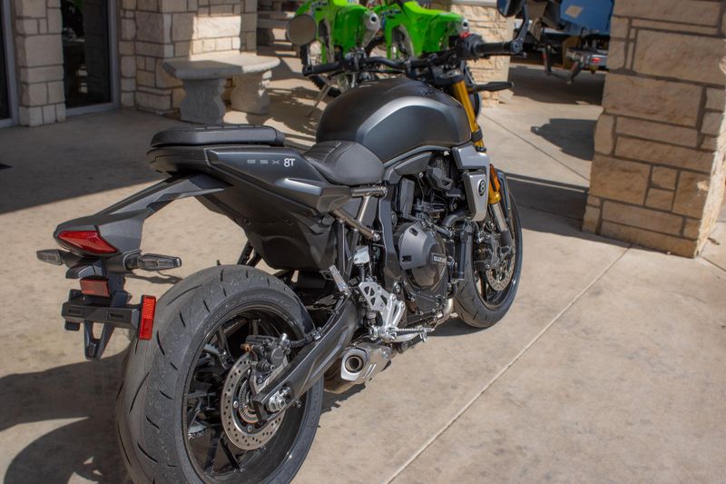 NEW 2026 SUZUKI GSX8T Image 9