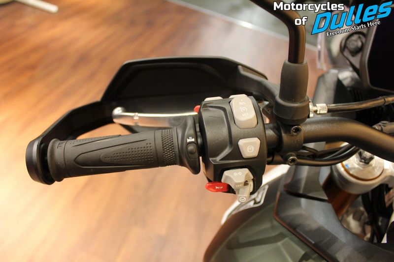 2025 Triumph Tiger 900 Rally Pro Image 11