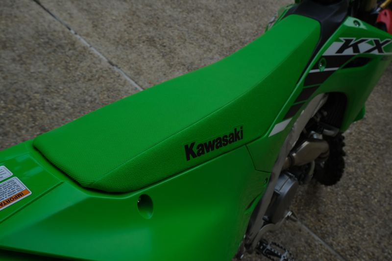 2025 Kawasaki KX450X LIME GREEN Image 17