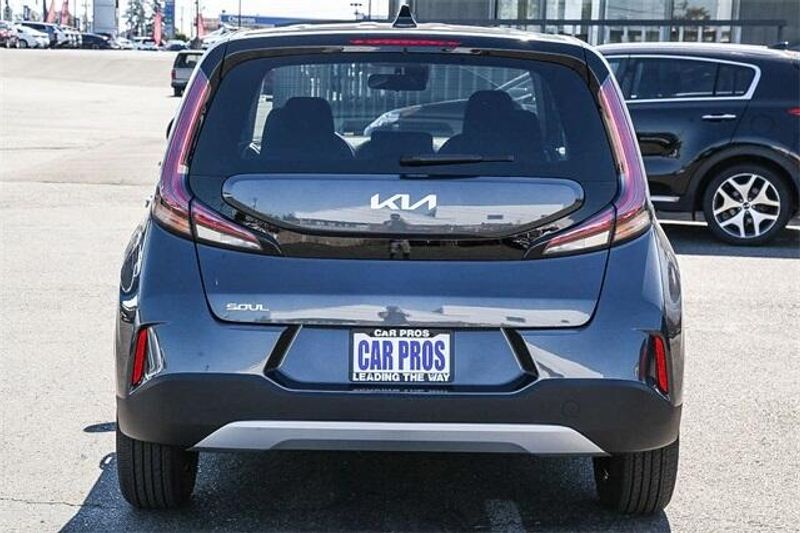 2025 Kia Soul LXImage 16