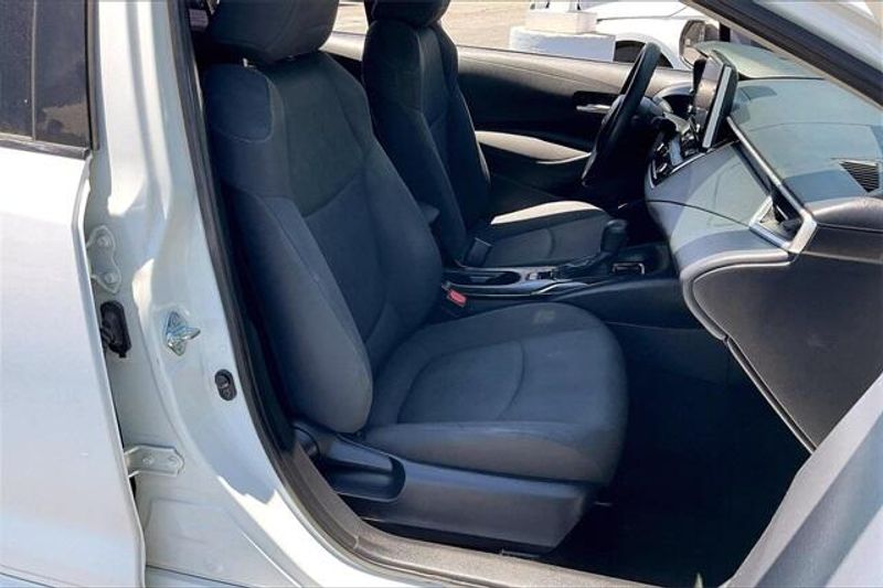 Used 2021 Toyota Corolla LEImage 6