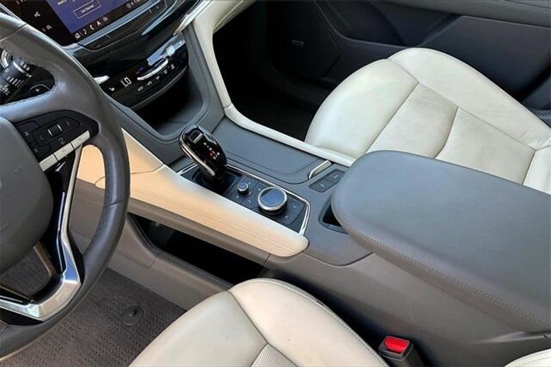 Used 2021 Cadillac XT6 Premium LuxuryImage 17