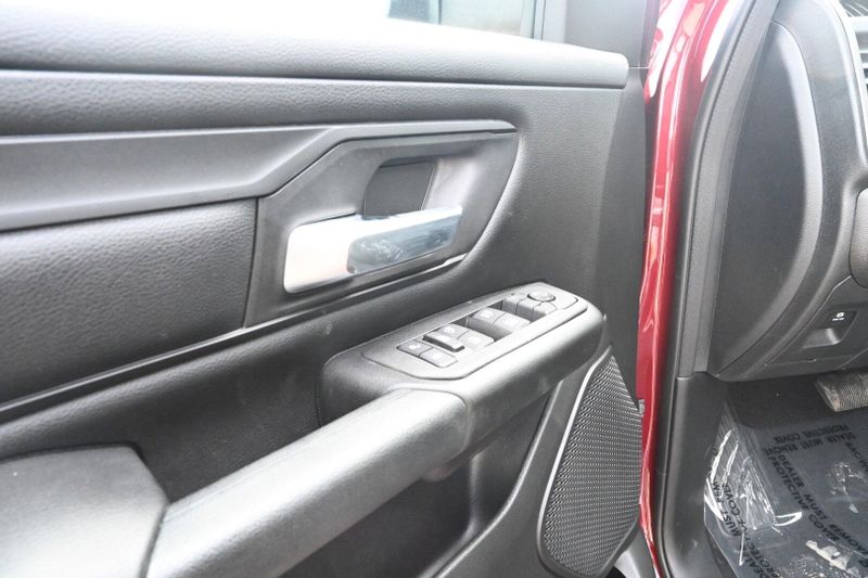 2025 RAM 1500 TradesmanImage 17