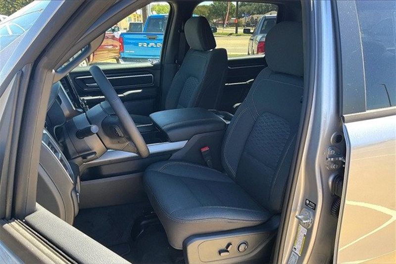 2025 RAM 1500 Lone Star Crew Cab 4x4 5