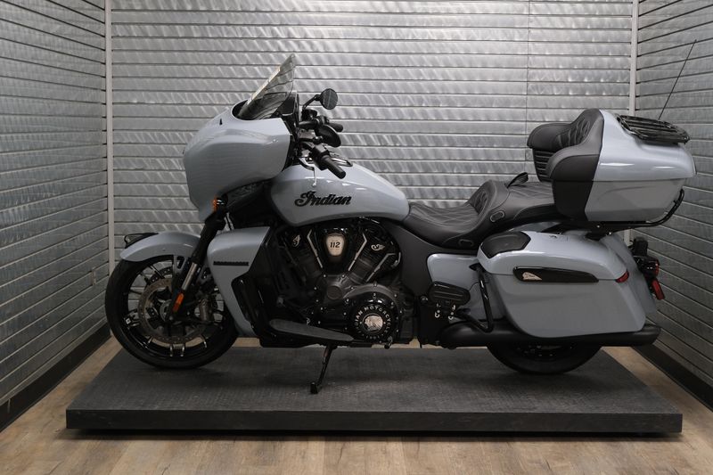 NEW 2025 INDIAN MOTORCYCLE ROADMASTER POWERPLUS DARK HORSE Image 6