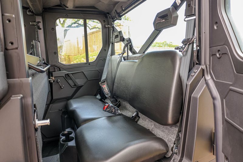 NEW 2027 POLARIS RANGER CREW XP 1000 CAB Image 21