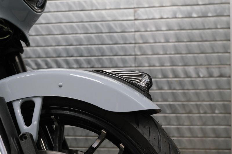 NEW 2025 INDIAN MOTORCYCLE ROADMASTER POWERPLUS DARK HORSE Image 12