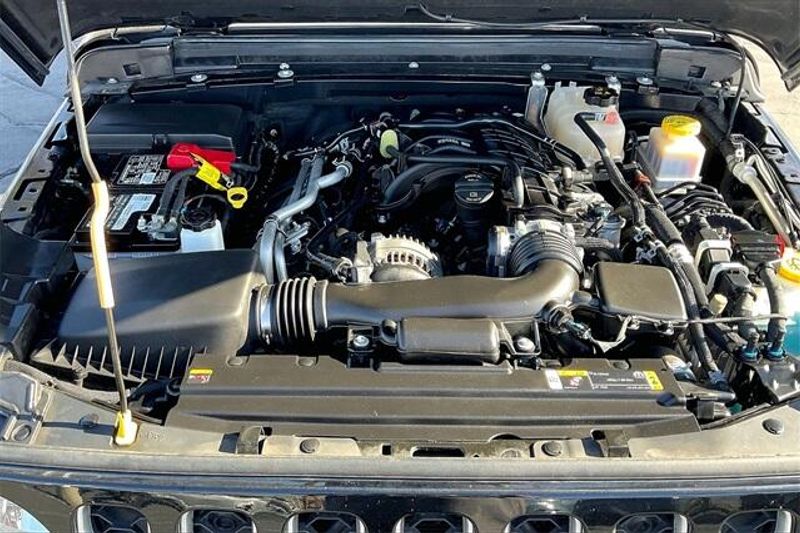 2023 Jeep Gladiator OverlandImage 9