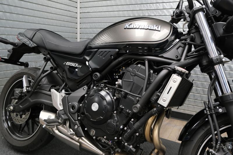USED 2024 KAWASAKI Z650RS ABS Image 10
