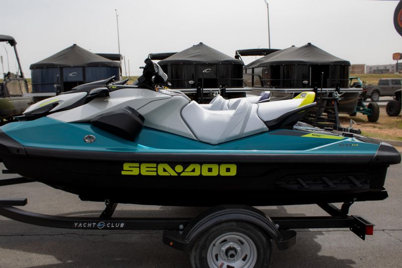 2025 SEADOO GTI SE 170 WITH SOUND SYSTEM IDF TEAL BLUE AND MANTA GREEN Image 1