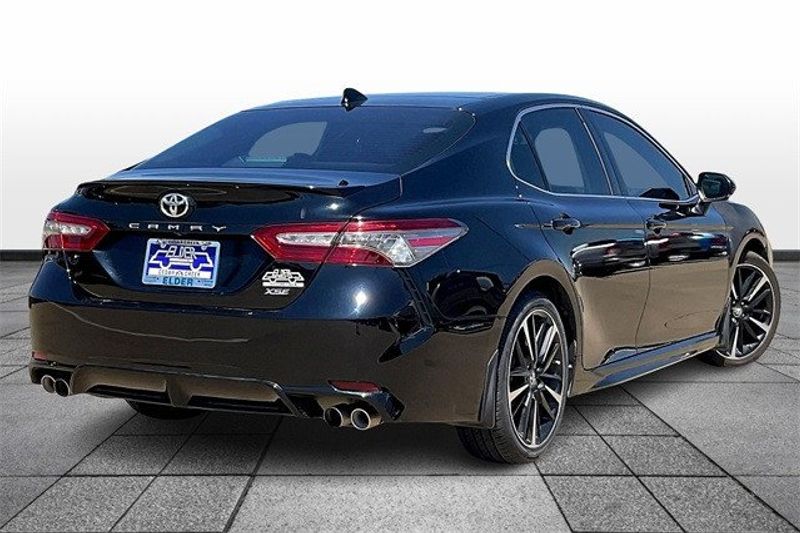 2019 Toyota Camry XLEImage 13