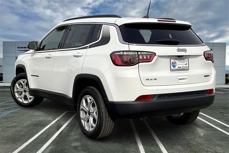 2025 Jeep Compass Latitude 4x4Image 2