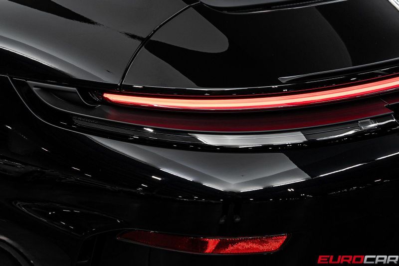 2026 Porsche 911 GT3 Touring *6-SPEED MANUAL * EXCLUSIVE INTERIOR*Image 23