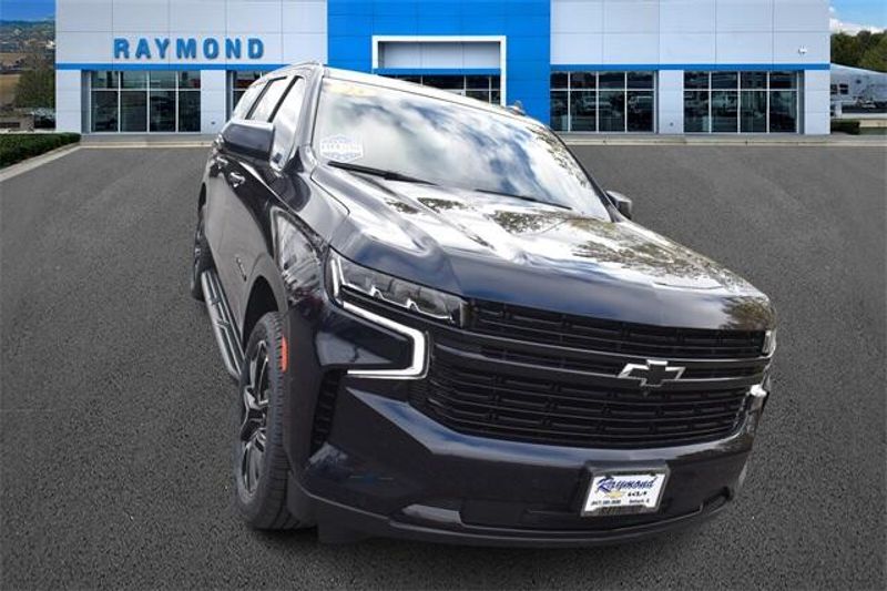 Used 2023 Chevrolet Suburban RSTImage 9