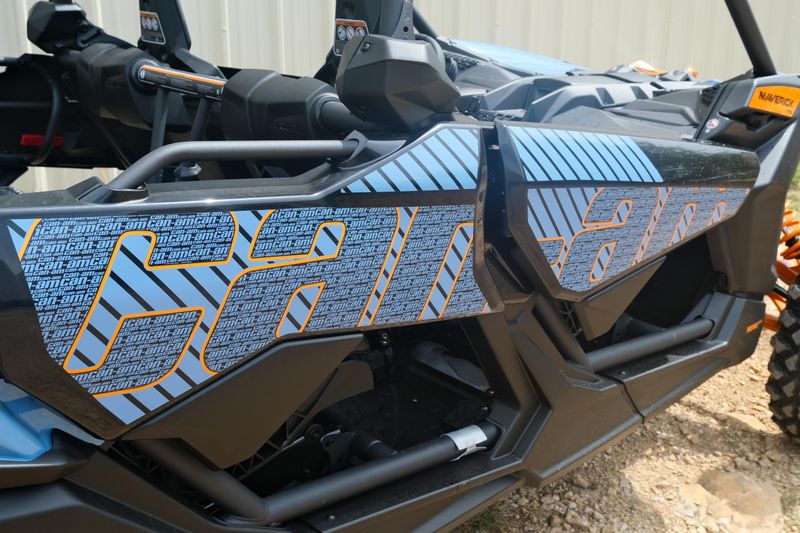 2025 Can-Am MAVERICK X3 MAX RS TURBO SCANDI BLUE AND ORANGE CRUSH Image 25
