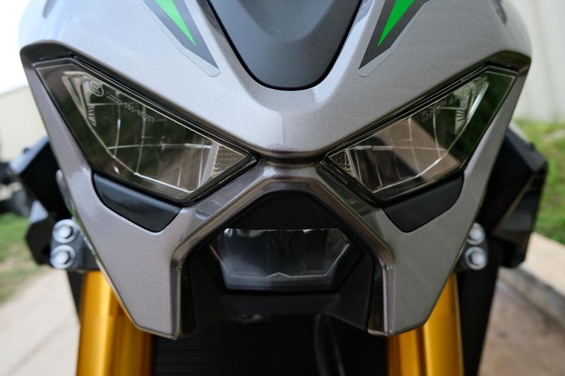 NEW 2025 KAWASAKI Z900 SE ABS Image 16