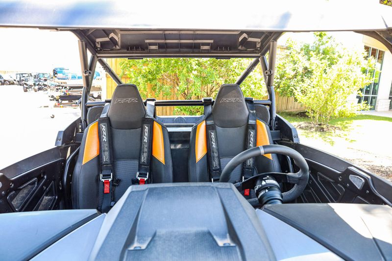 2024 Polaris RZR XP 1000 ULTIMATE MATTE TITANIUM AND ONYX BLACK Image 28