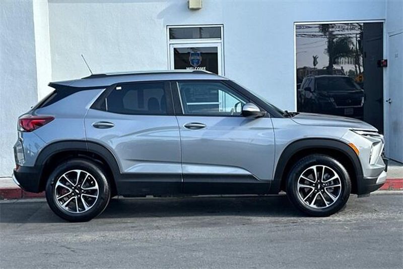 2024 Chevrolet TrailBlazer LTImage 3