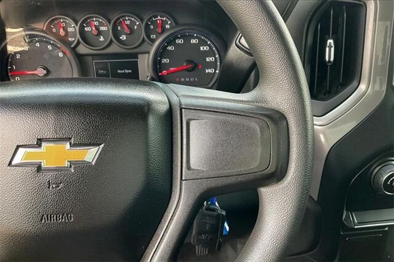 2021 Chevrolet Silverado 1500 CustomImage 19