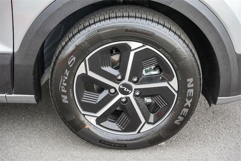 2025 Kia Niro EXImage 19
