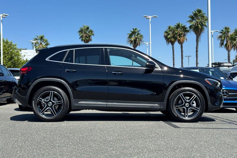 New 2026 Mercedes-Benz GLA-Class GLAGLA 250Image 3