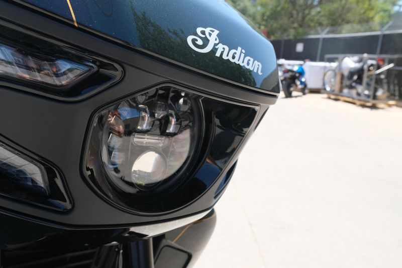 NEW 2025 INDIAN MOTORCYCLE PURSUIT ELITE Image 9