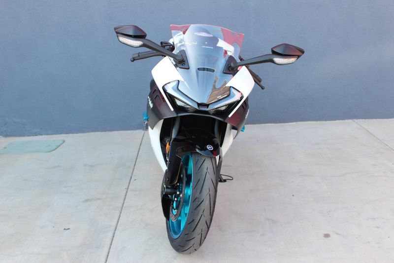 New 2025 CFMOTO 675SS Image 2