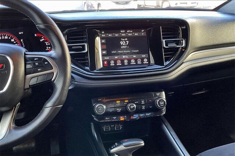 2022 Dodge Durango SXT photo 3