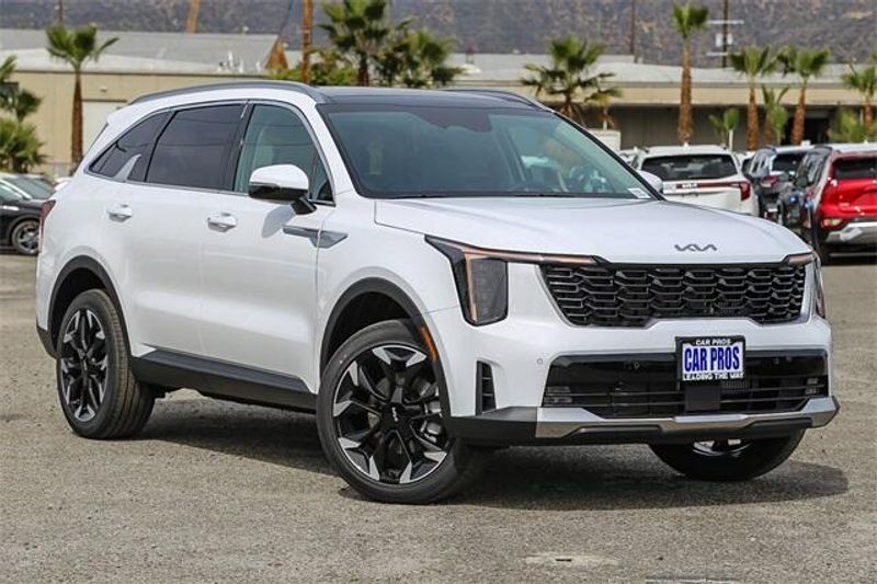 2025 Kia Sorento EXImage 2