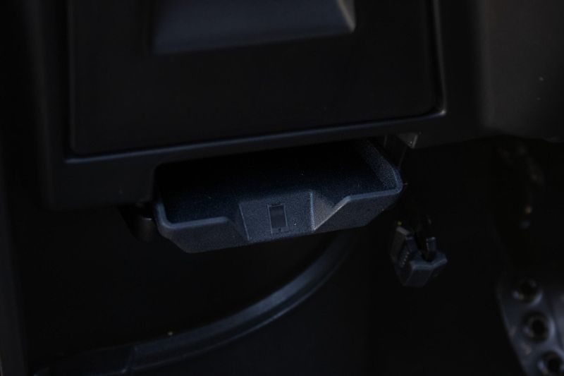 NEW 2026 CAN-AM DEFENDER MAX LIMITED CAB HD11 Image 47