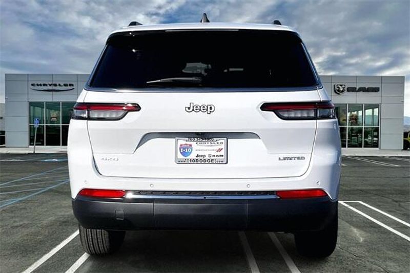 New 2025 Jeep Grand Cherokee L Limited 4x4Image 3