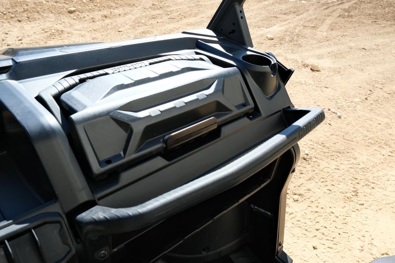 NEW 2026 CAN-AM DEFENDER MAX DPS HD9  in a STEALTH BLACK exterior color. Family PowerSports (877) 886-1997 familypowersports.com 