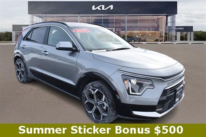 2025 Kia Niro EX TouringImage 10