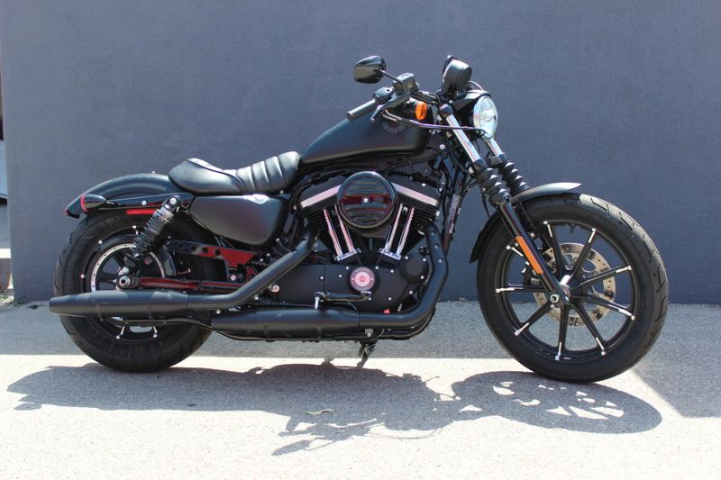 2022 Harley-Davidson Sportster Iron 883 Image 1