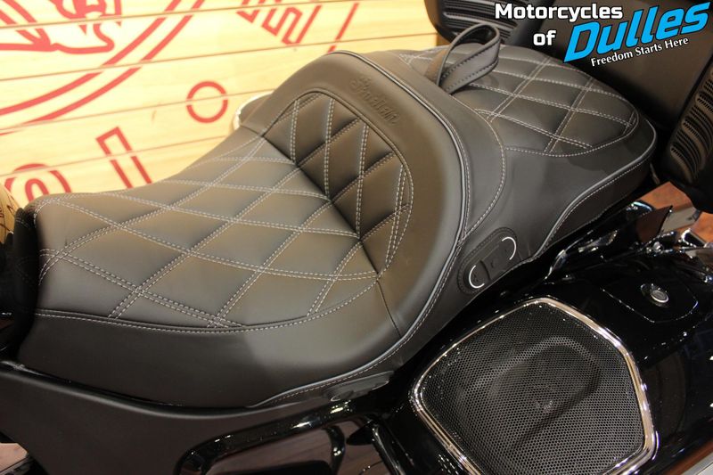 2025 Indian Motorcycle Pursuit Limited 112 Powerband Audio Image 10