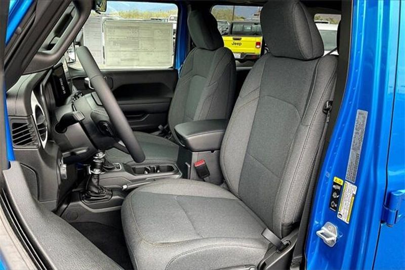 New 2025 Jeep Wrangler 4-door Sport SImage 8