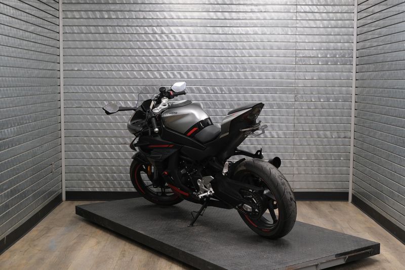 USED 2023 CFMOTO 450SS Image 5