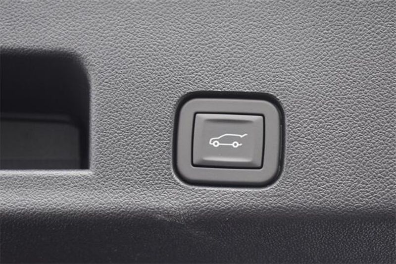 2025 Chevrolet Traverse LTImage 18