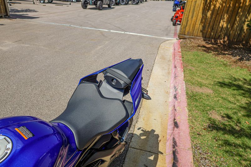 NEW 2026 YAMAHA YZF-R1 Image 6