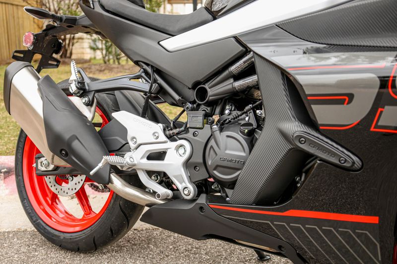 NEW 2026 CFMOTO 450SS Image 11