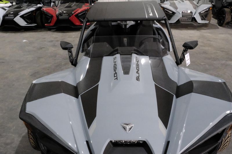 2024 Polaris SLINGSHOT SL AUTODRIVE OCEAN GRAYImage 16