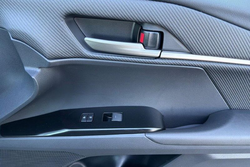 New 2026 Toyota Camry SEImage 18