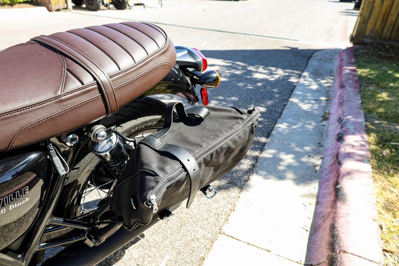 USED 2025 TRIUMPH BONNEVILLE T120 Image 6