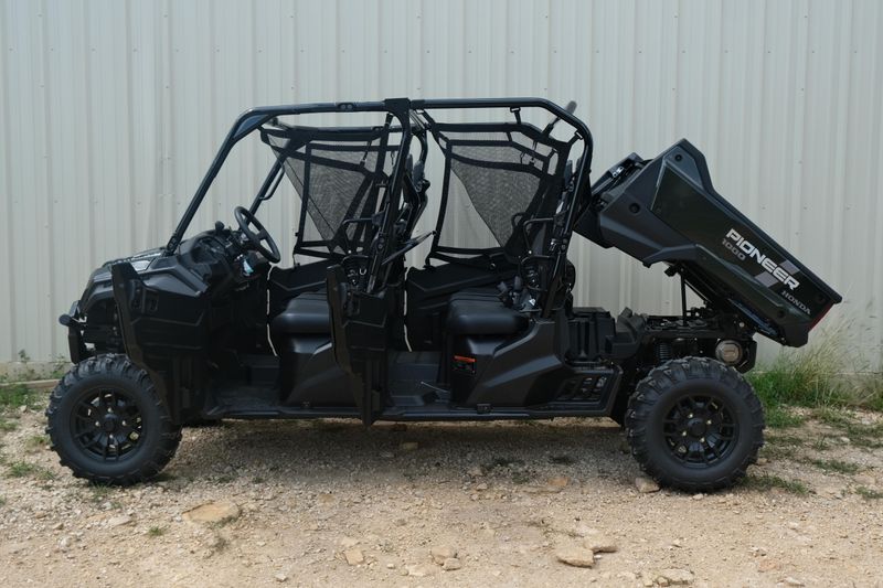 2025 Honda PIONEER 10006 DELUXE CREW BLACK FOREST GREEN Image 9