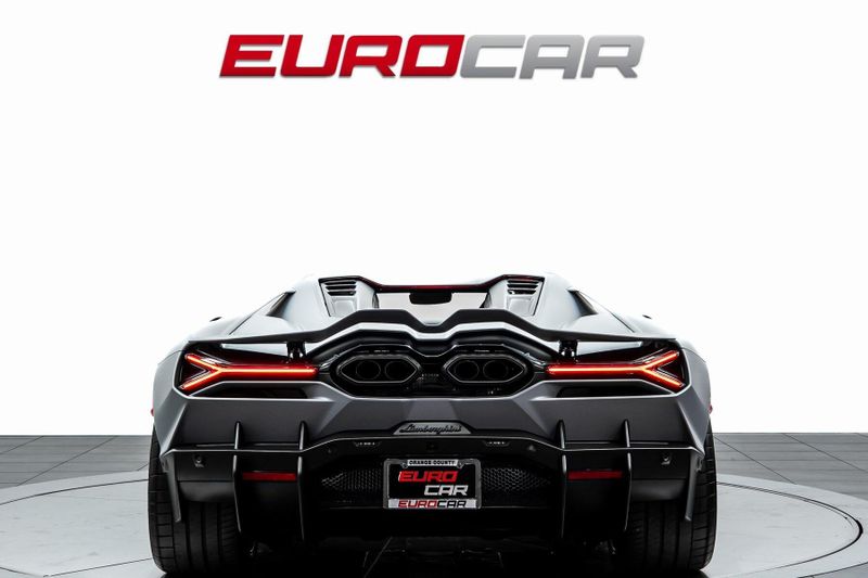 Used 2024 Lamborghini Revuelto *HUGE CARBON OPTIONS * FACTORY MATTE PAINT*Image 4