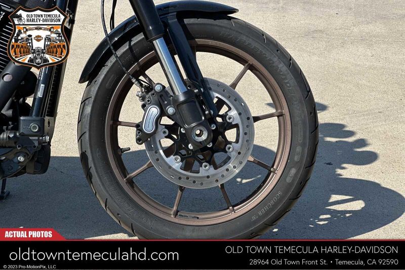 2020 Harley-Davidson Softail in a Black exterior color. BMW Motorcycles of Temecula – Southern California (951) 506-6903 bmwmotorcyclesoftemecula.com 